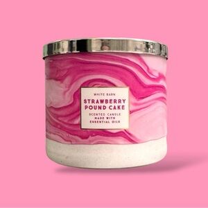 🆕💕White Barn Strawberry Pound Cake Scented Candle • 3-Wick 14.5 oz / 411 g • NWT